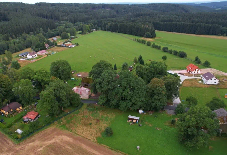 Luchtfoto Tri Sekery, nabij Marienbad, tsjechie