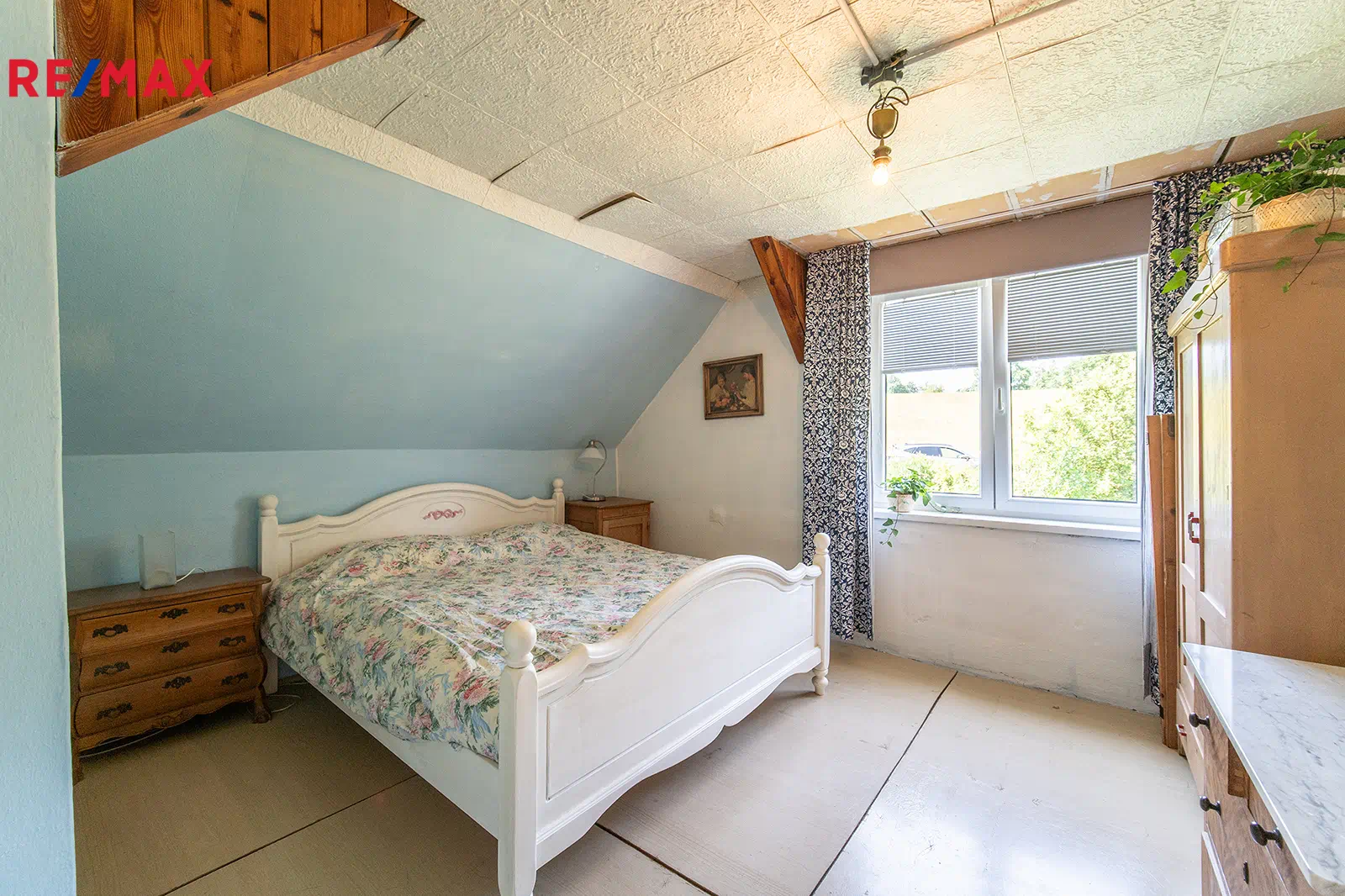 Luxe, grote villa (8-persoons) met ruime tuin, vrij uitzicht, nabij Liberec en Riesengebirge