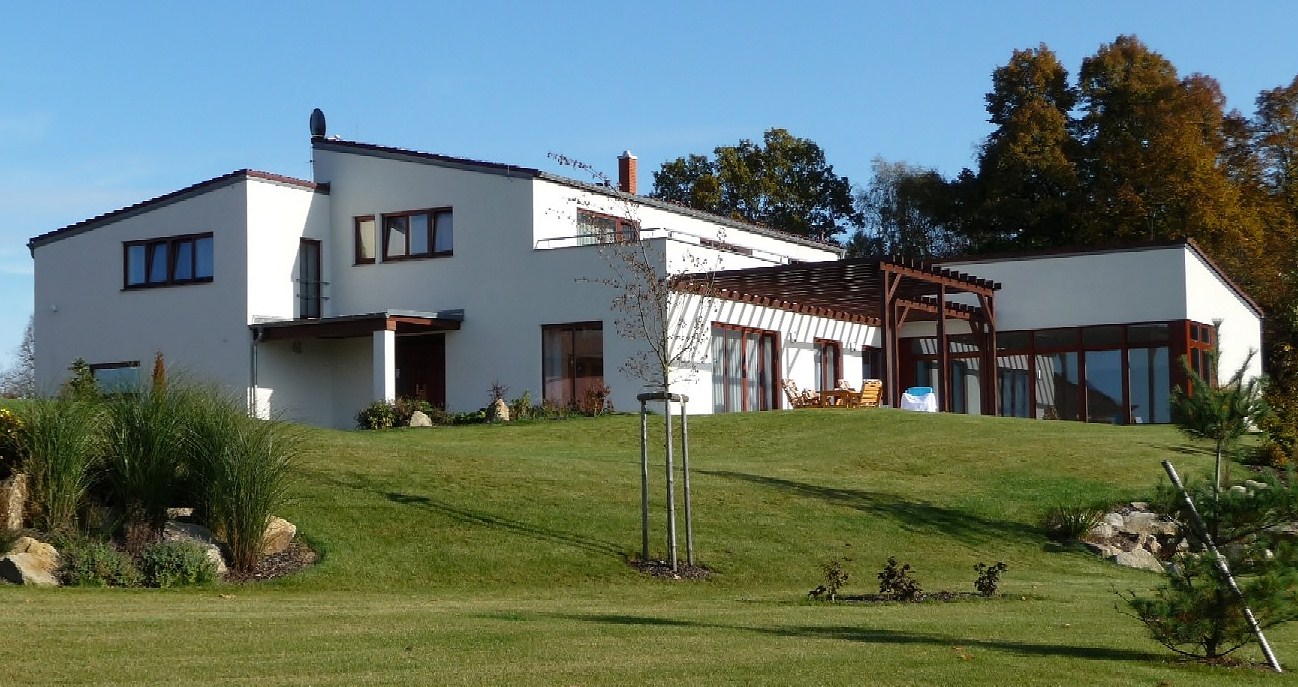Zu verkaufen: Luxus Villa direkt am Obora Golf, mit Schwimmbad und Sauna, Tschechien.